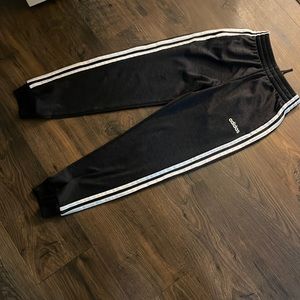 EUC black adidas joggers sz 10/12 kids